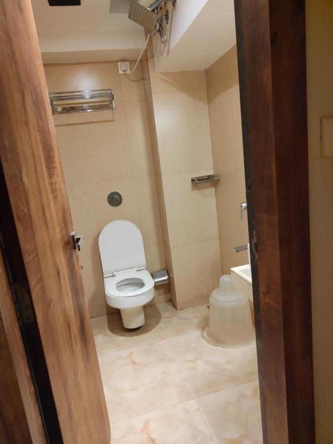 Hotel Byaris International By Bizzgrow Hotels Mumbai Exteriör bild
